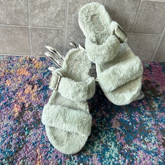 🩵 Koolaburra By Ugg Women's Furr-Ah Shoes🩵 - Picture 7 of 15